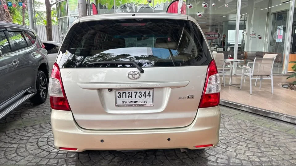2013 Toyota Innova I 3