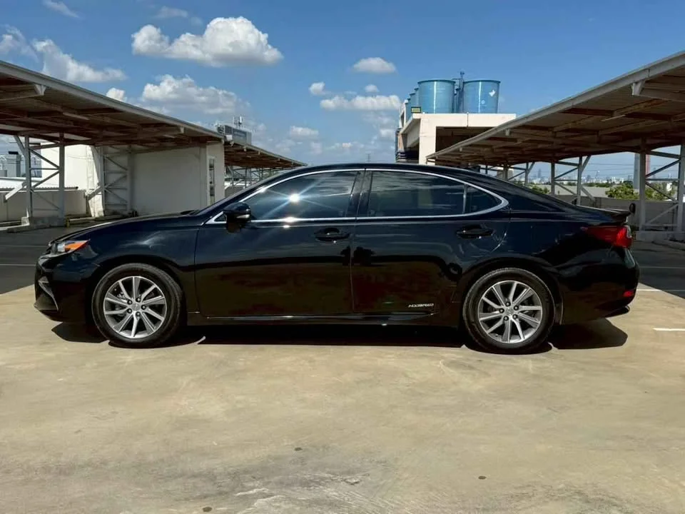 2015 Lexus ES VI 3
