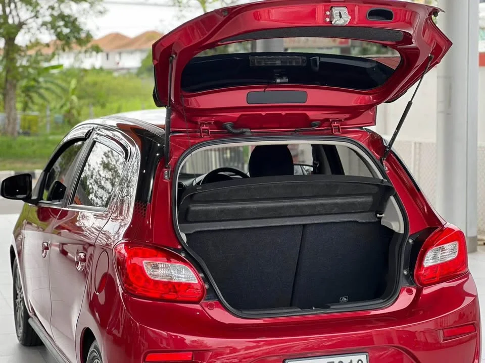 2018 Mitsubishi Mirage VI 2