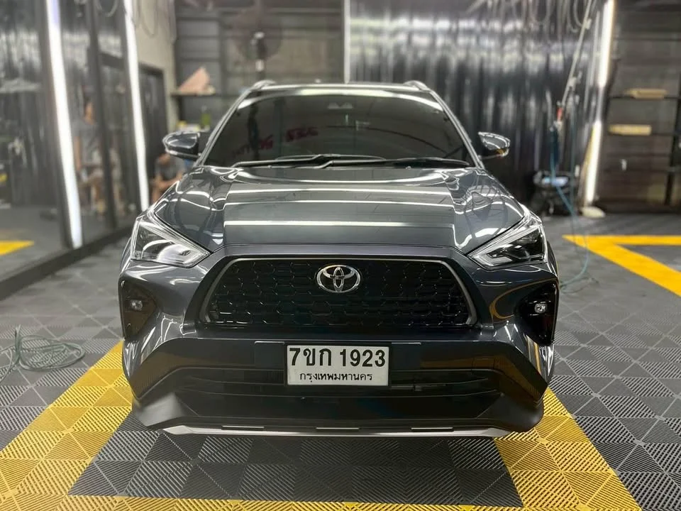 2025 Toyota Yaris Cross AC200 2