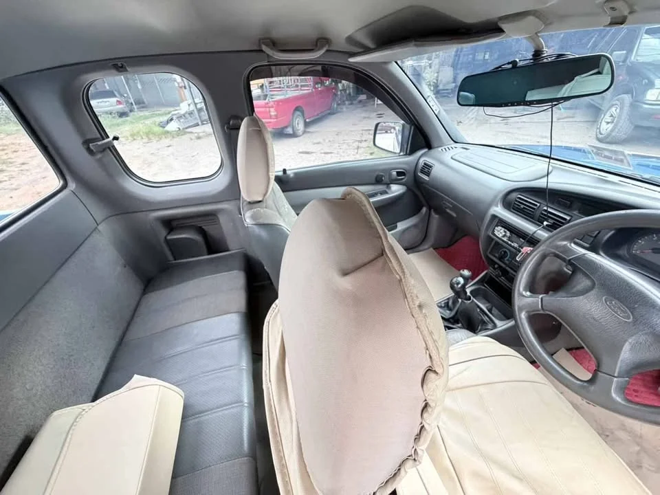 2002 Mazda 2500 Fighter V 3