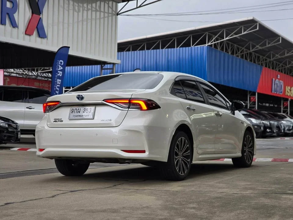 2019 Toyota Corolla Altis XII (E210) 3