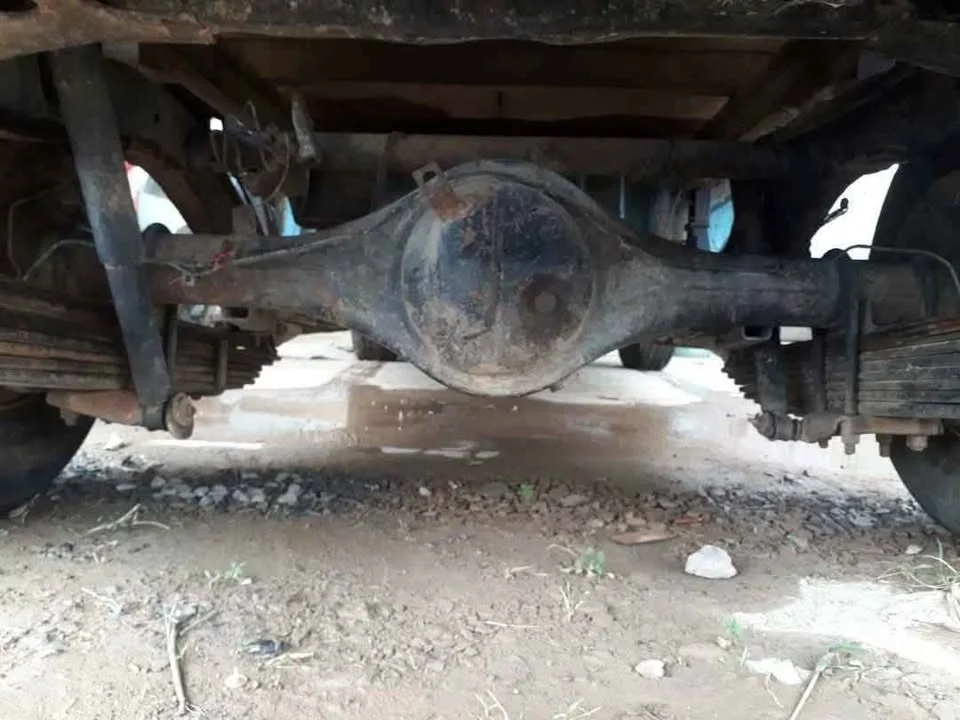 1995 Mitsubishi Triton II 3