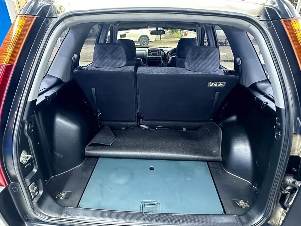 2003 Honda CR-V II 3
