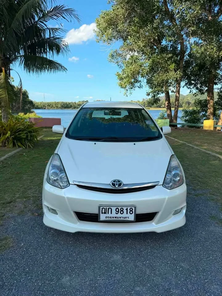 2008 Toyota Wish I 3