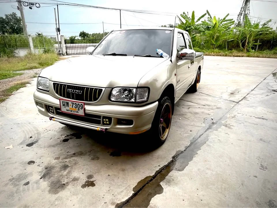 2001 Isuzu Faster Dragon Eyes III 3