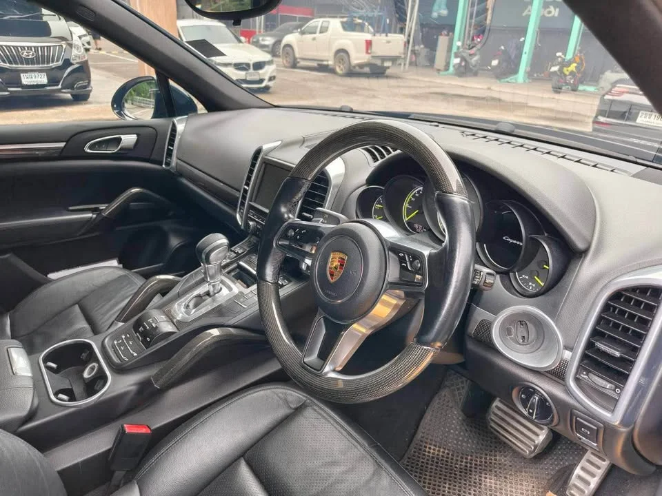 2015 Porsche Cayenne II 2