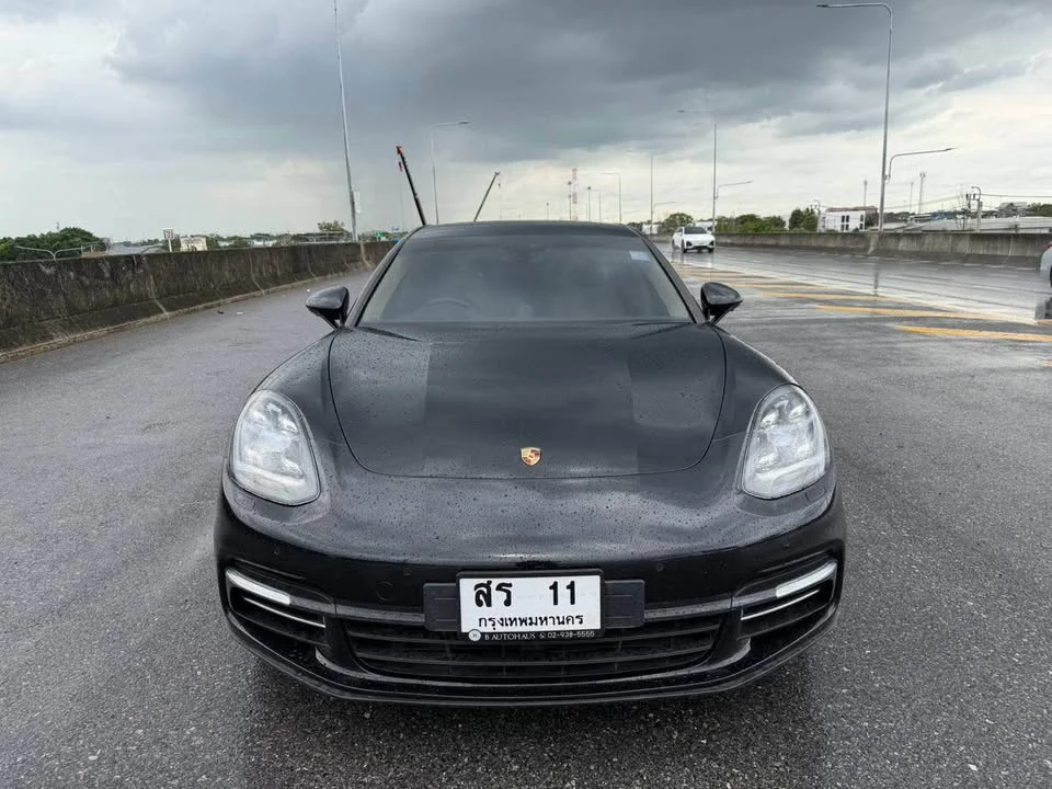2017 Porsche Panamera II 3