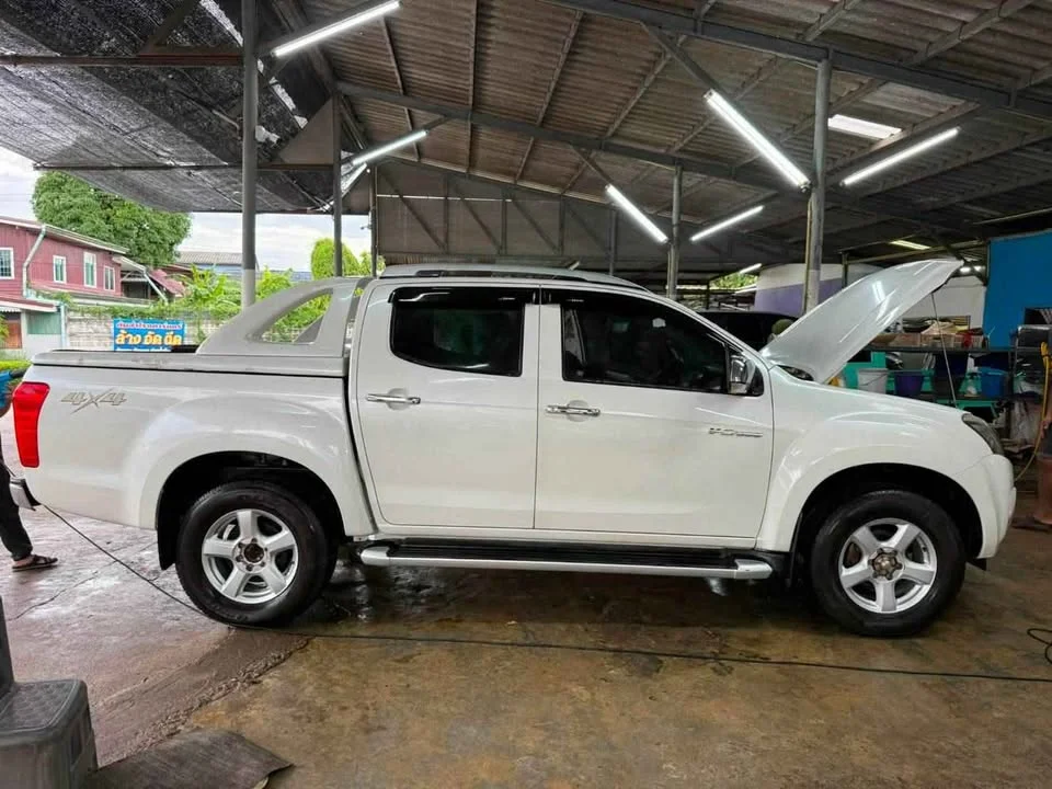 2012 Isuzu D-Max II (RT) 2