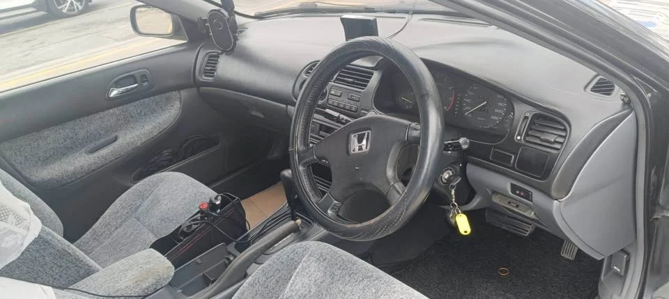 1995 Honda Accord V 2
