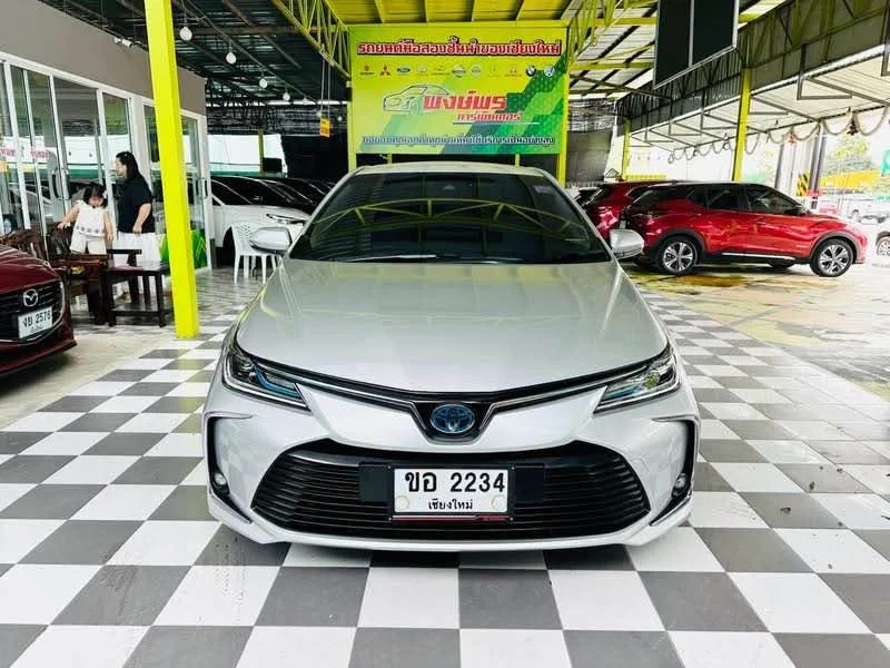 2019 Toyota Corolla Altis XII (E210) 3