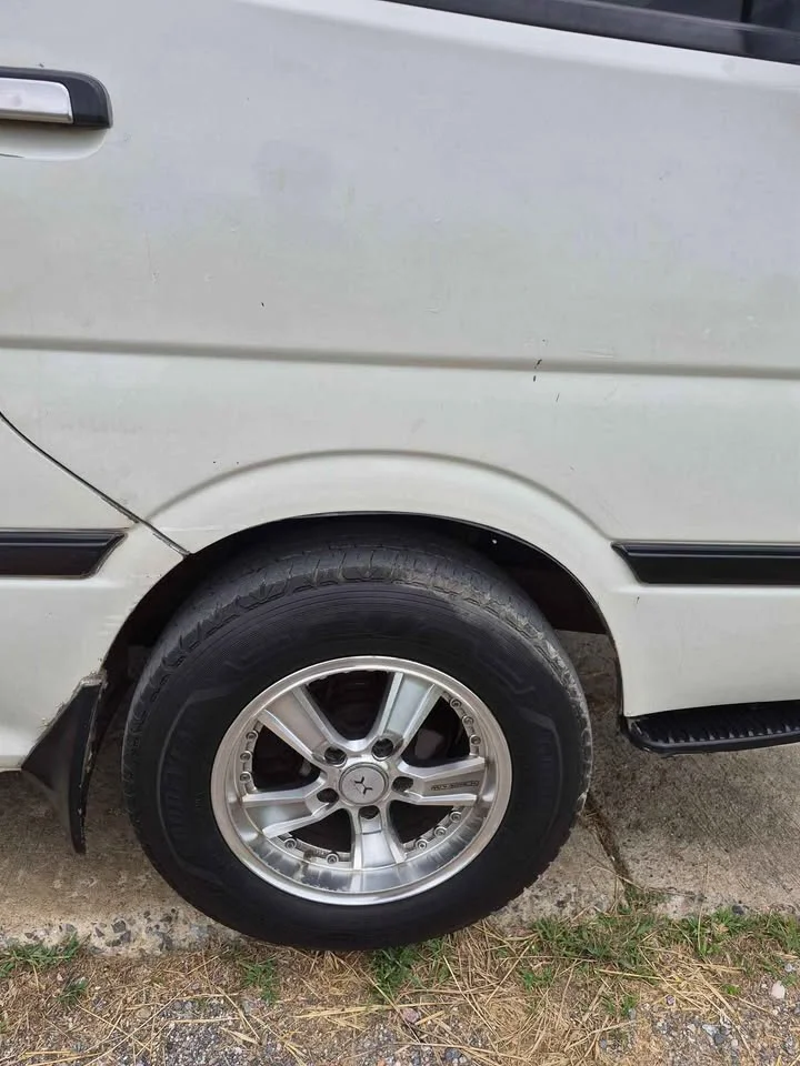 1999 Toyota Commuter IV (H100) 2