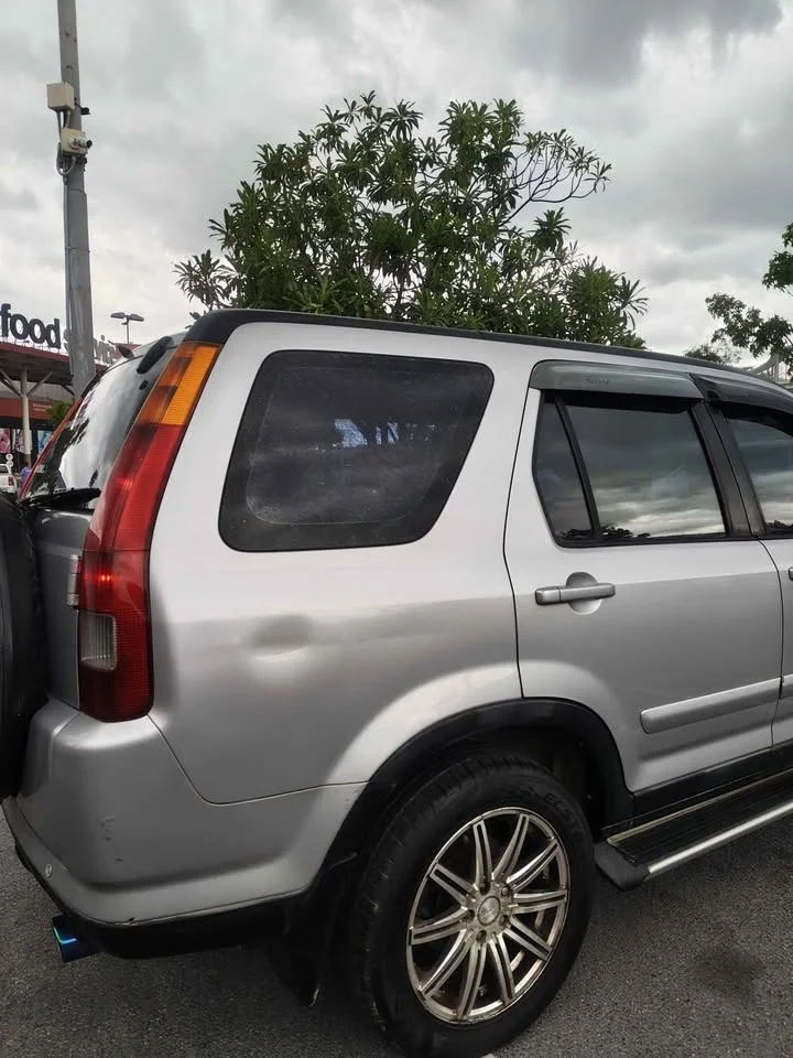 2004 Honda CR-V II 2