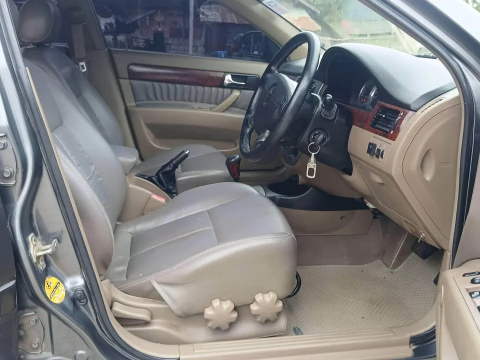 2005 Chevrolet Optra 2