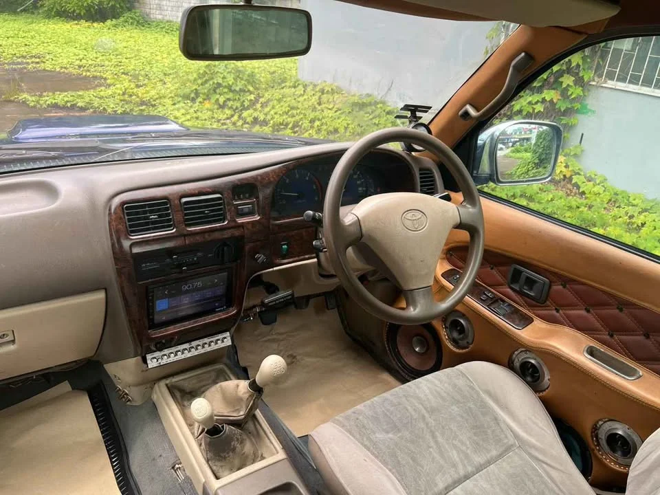 2003 Toyota Hilux Tiger VI 2