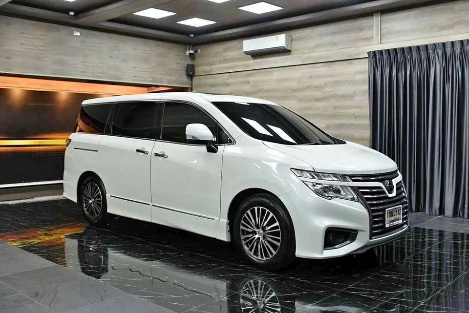2014 Nissan Elgrand III (E52) 2