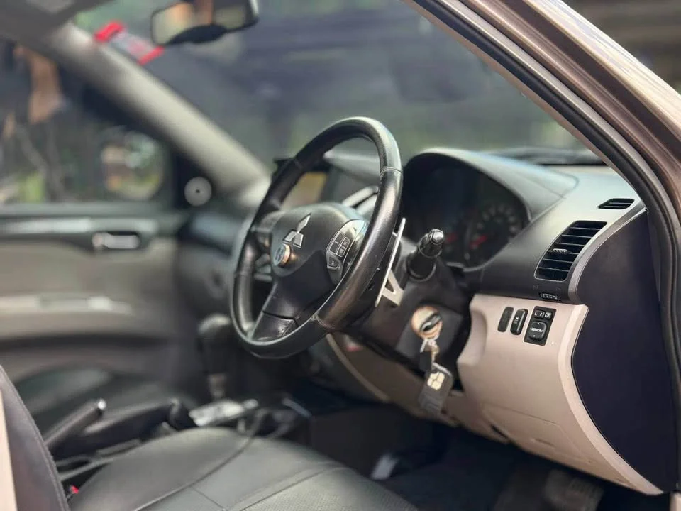 2013 Mitsubishi Pajero Sport II 3