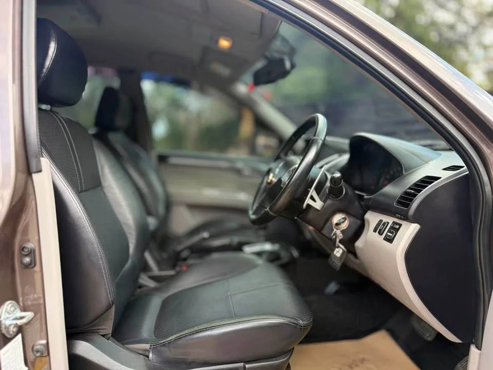 2013 Mitsubishi Pajero Sport II 2
