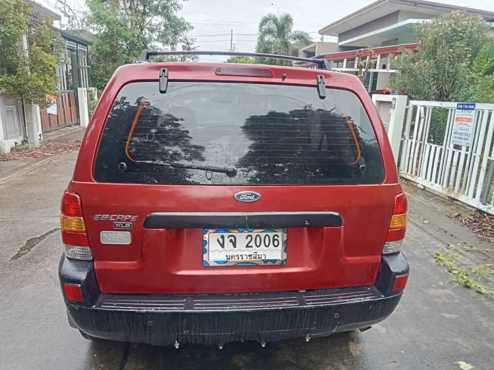 2005 Ford Escape I 3