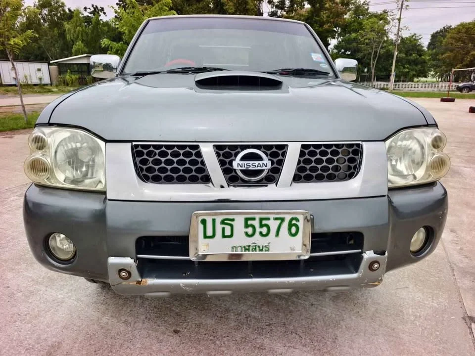 2006 Nissan Frontier I 3