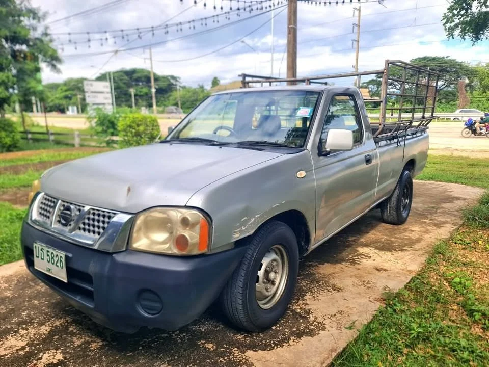 2007 Nissan Frontier I 3