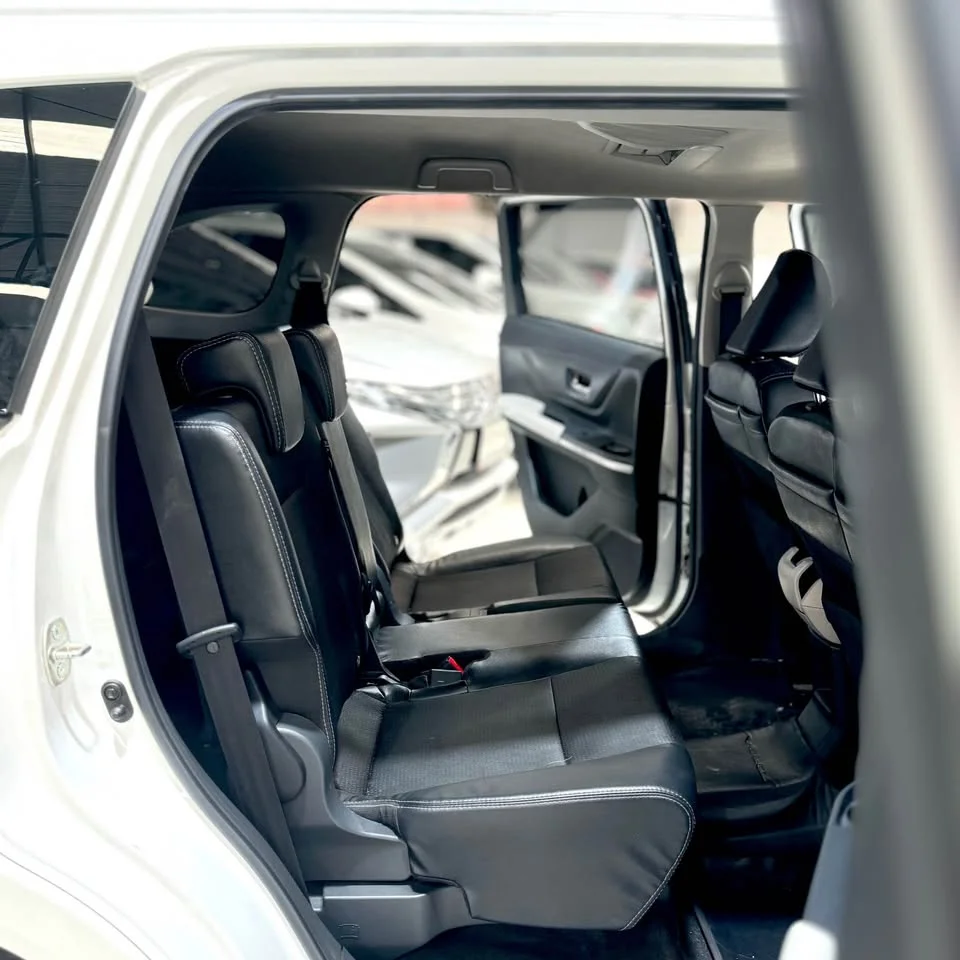 2022 Toyota Veloz III 2