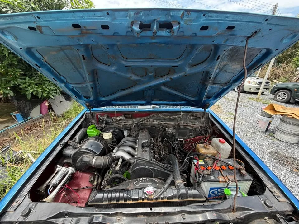 1994 Mitsubishi Triton II 3