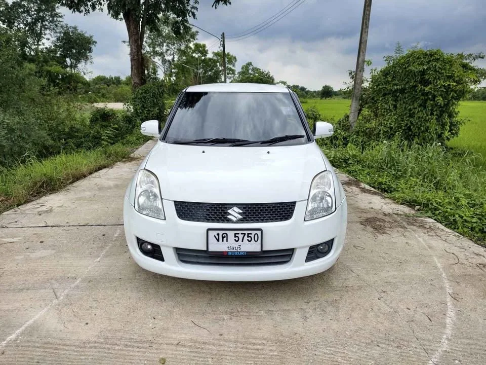 2012 Suzuki Swift I 3