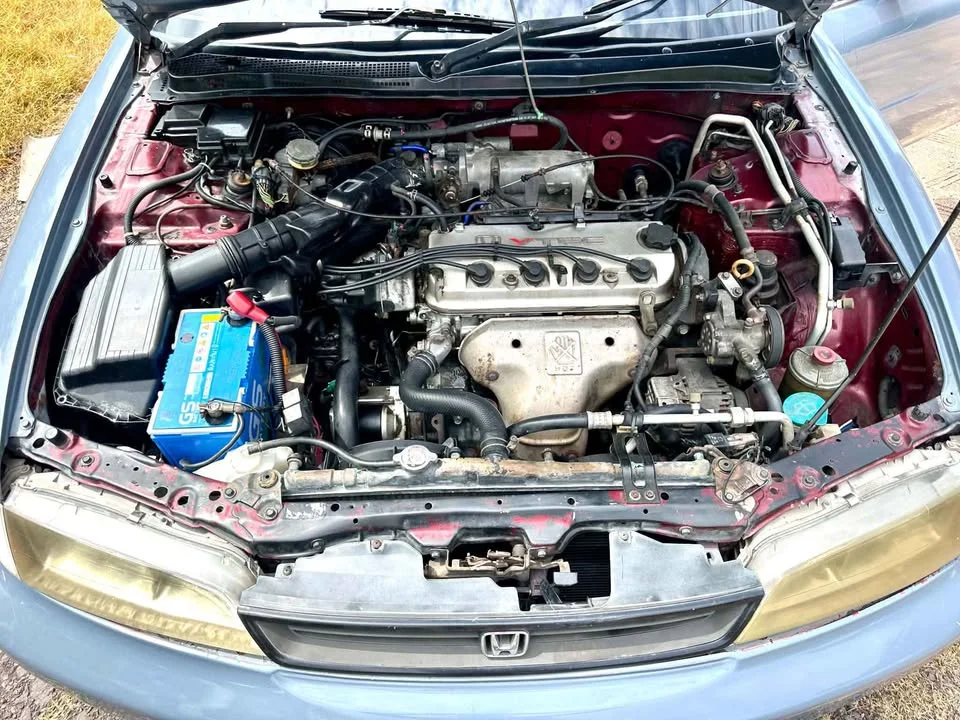 1996 Honda Accord V 2