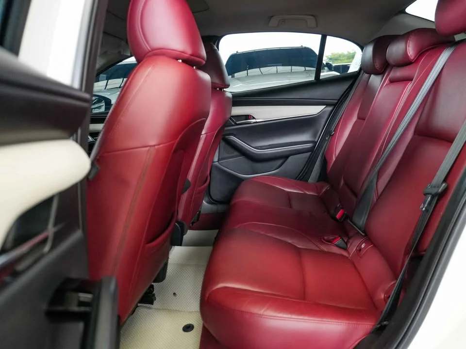 2020 Mazda 3 IV 2