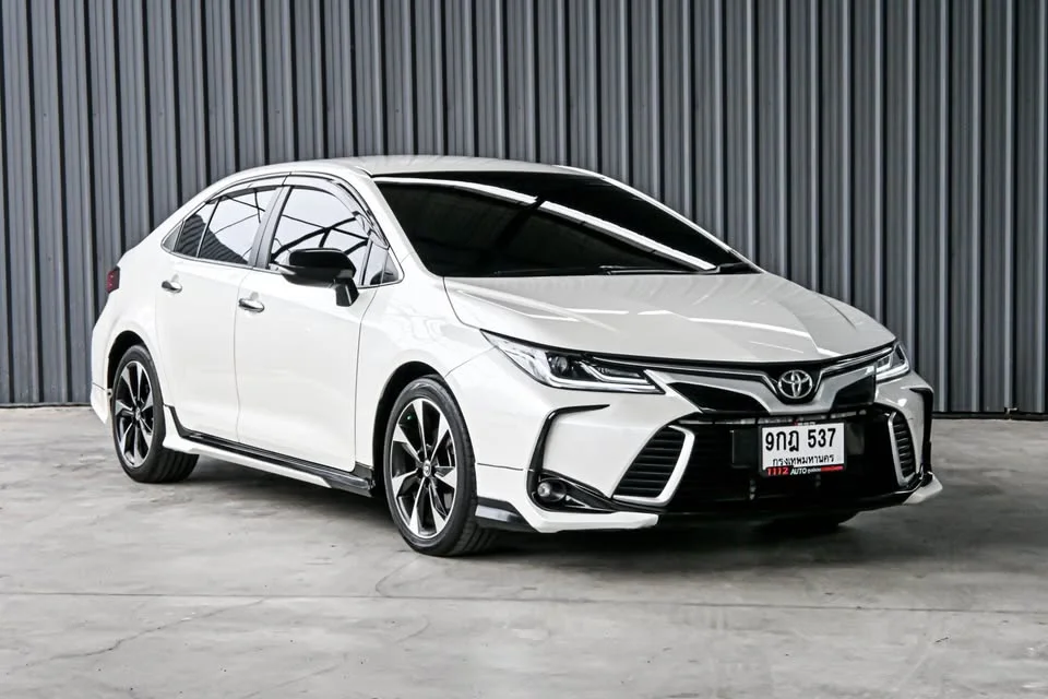 2019 Toyota Corolla Altis XII (E210) 3