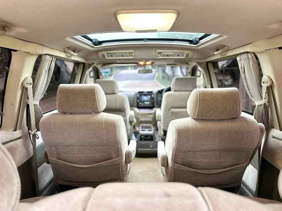 2000 Toyota Granvia H100 3