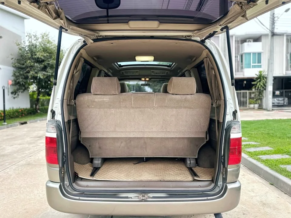2000 Toyota Granvia H100 2