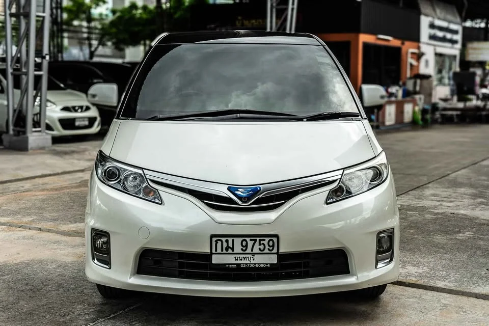 2011 Toyota Estima III 3