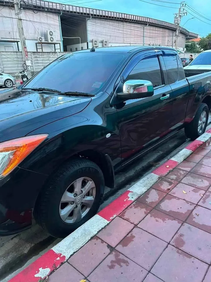 2013 Mazda BT-Series II 2