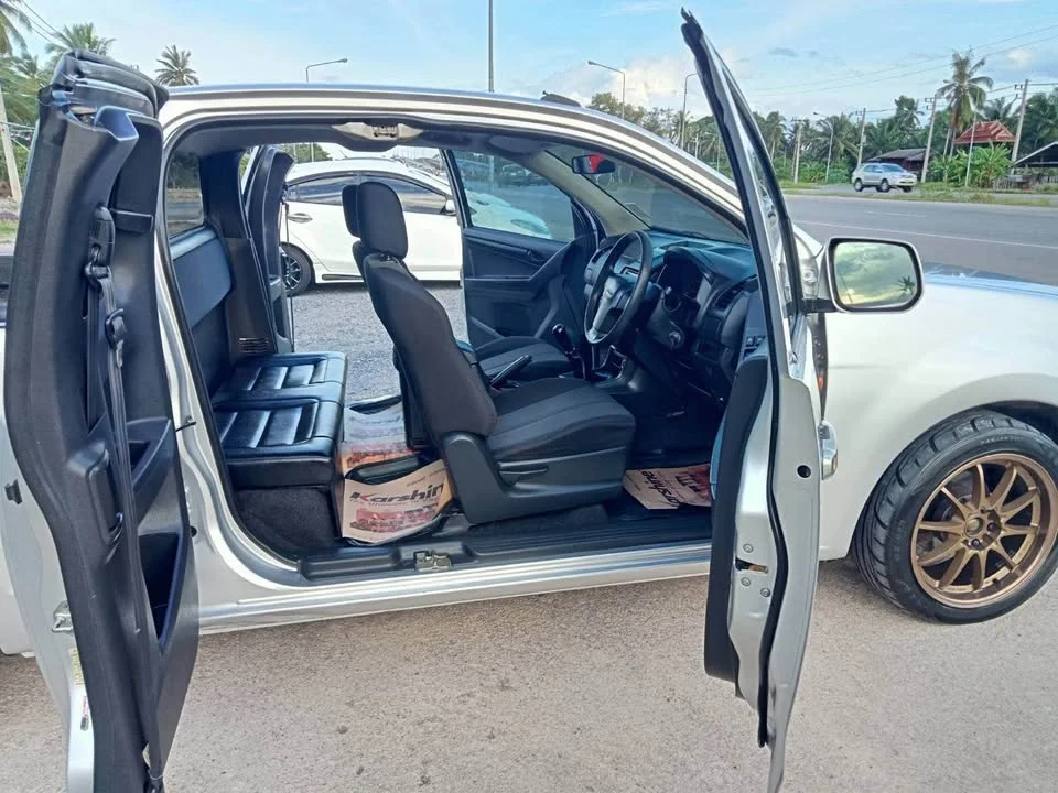 2012 Isuzu D-Max II (RT) 3