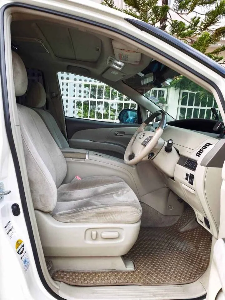 2008 Toyota Estima III 2