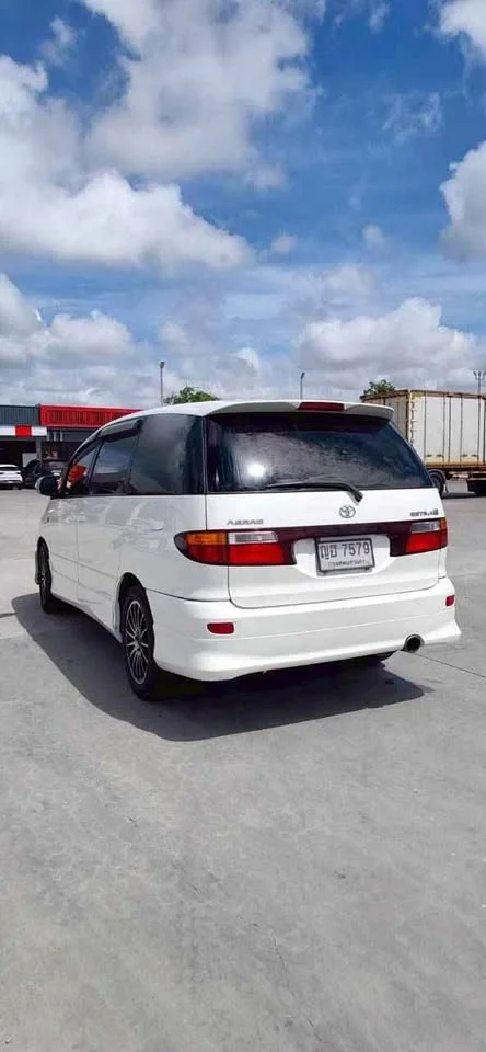 2006 Toyota Estima II 3