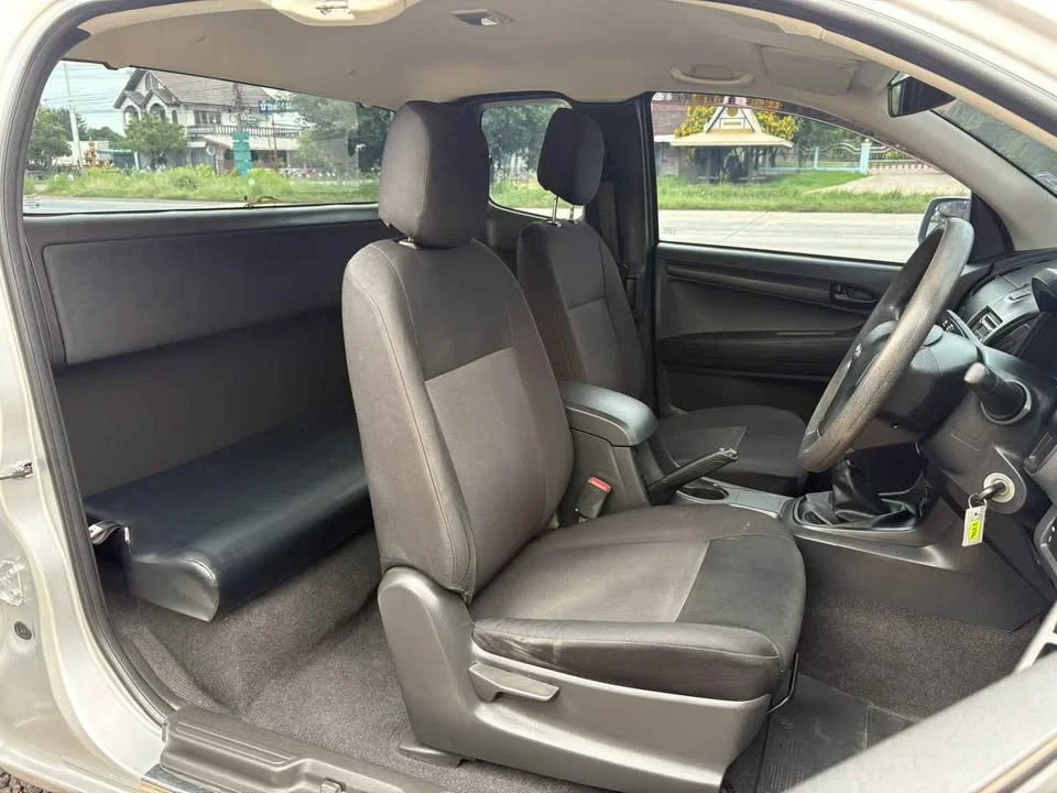 2017 Isuzu D-Max II (RT) 2