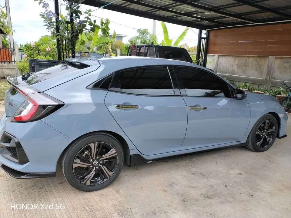 2019 Honda Civic X 2