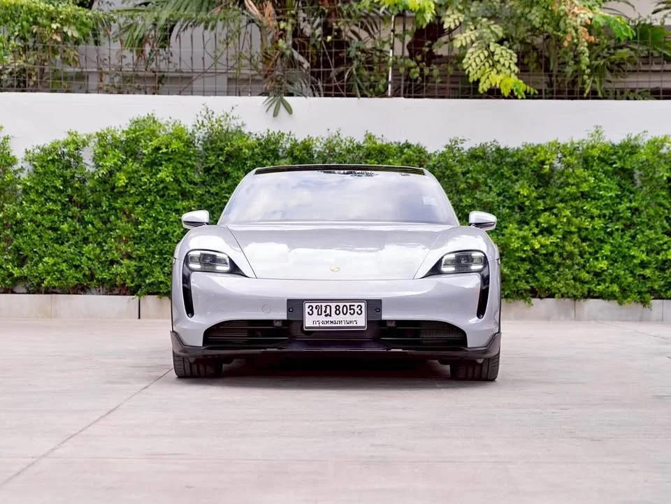 2022 Porsche Taycan 9J1 3