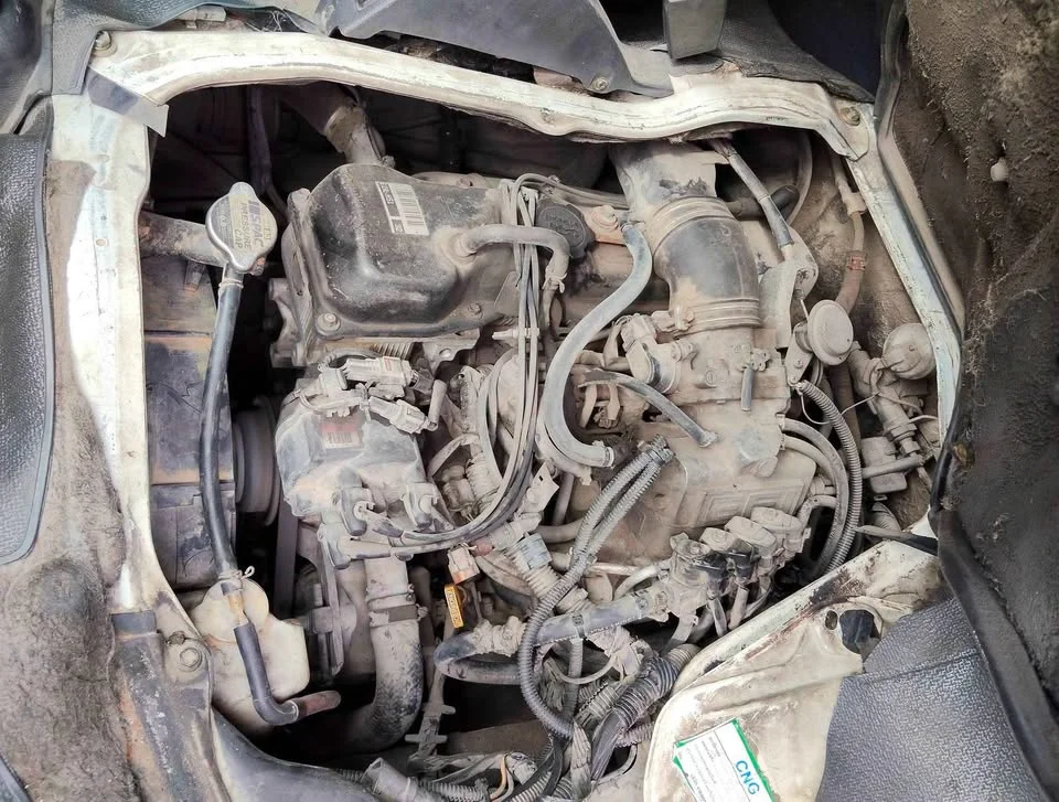 2000 Toyota Commuter IV (H100) 2