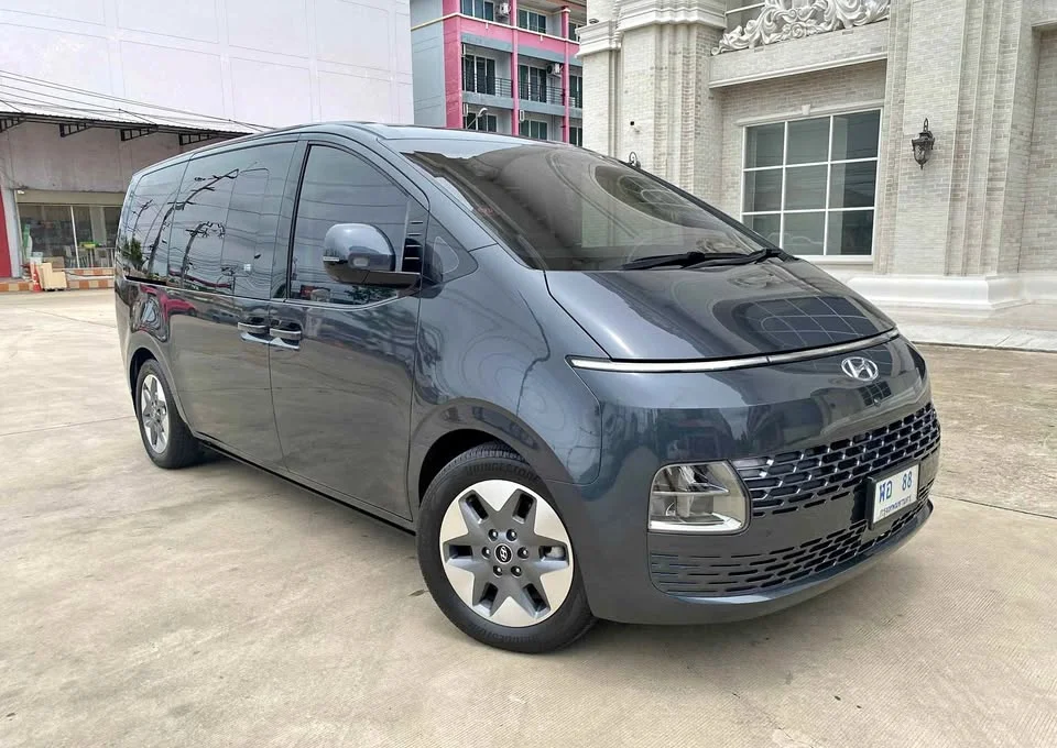 2023 Hyundai Staria US4 3