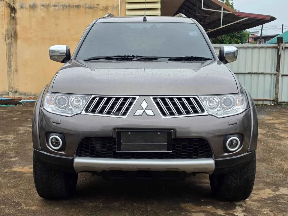 2011 Mitsubishi Pajero Sport II 3