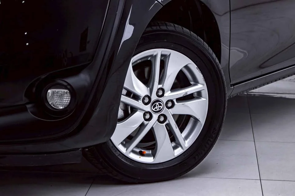 2019 Toyota Sienta II 3