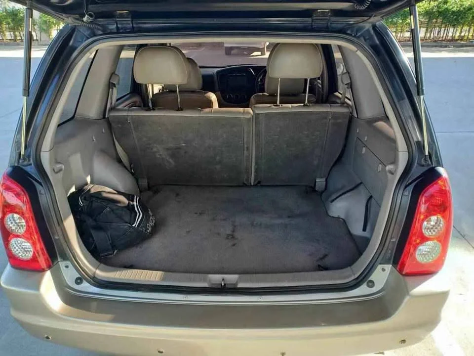 2006 Mazda Tribute I 3