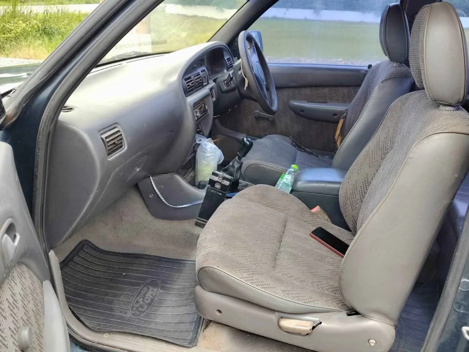 2000 Ford Ranger I 3