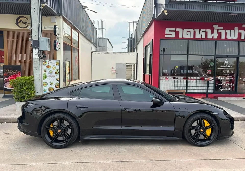 2021 Porsche Taycan 9J1 2