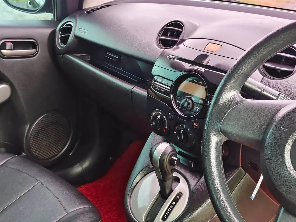 2013 Mazda 2 II 2