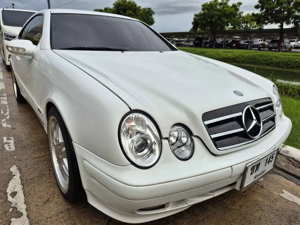 2010 Benz CLK-Class W208 3